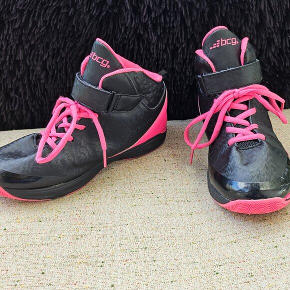 BCG Girl Shoe Black Pink Sneaker Mid Top Athlete Jogger Size 4.5 Kids - Picture 4 of 10